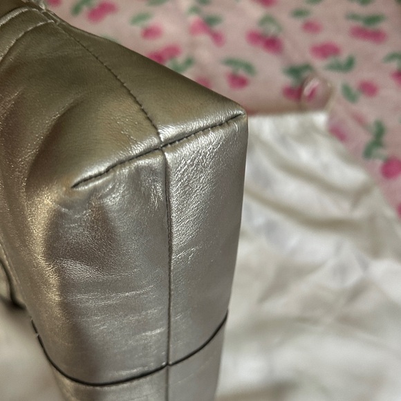 Coach Silver Bag - Picture 7 of 12